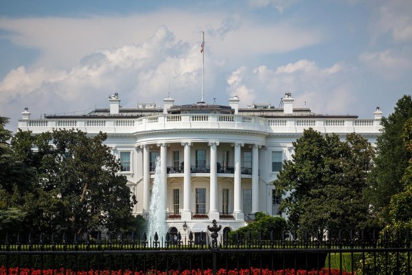 亿策略 最新！美最高法院为特朗普拆解教育部开绿灯！特朗普政府遭美国多州起诉，发生了什么？