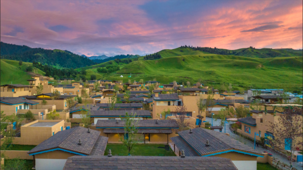 信通实盘 在新疆那拉提有一座从牧业村转变为旅游村的宝藏村落——哈茵赛“变身记”